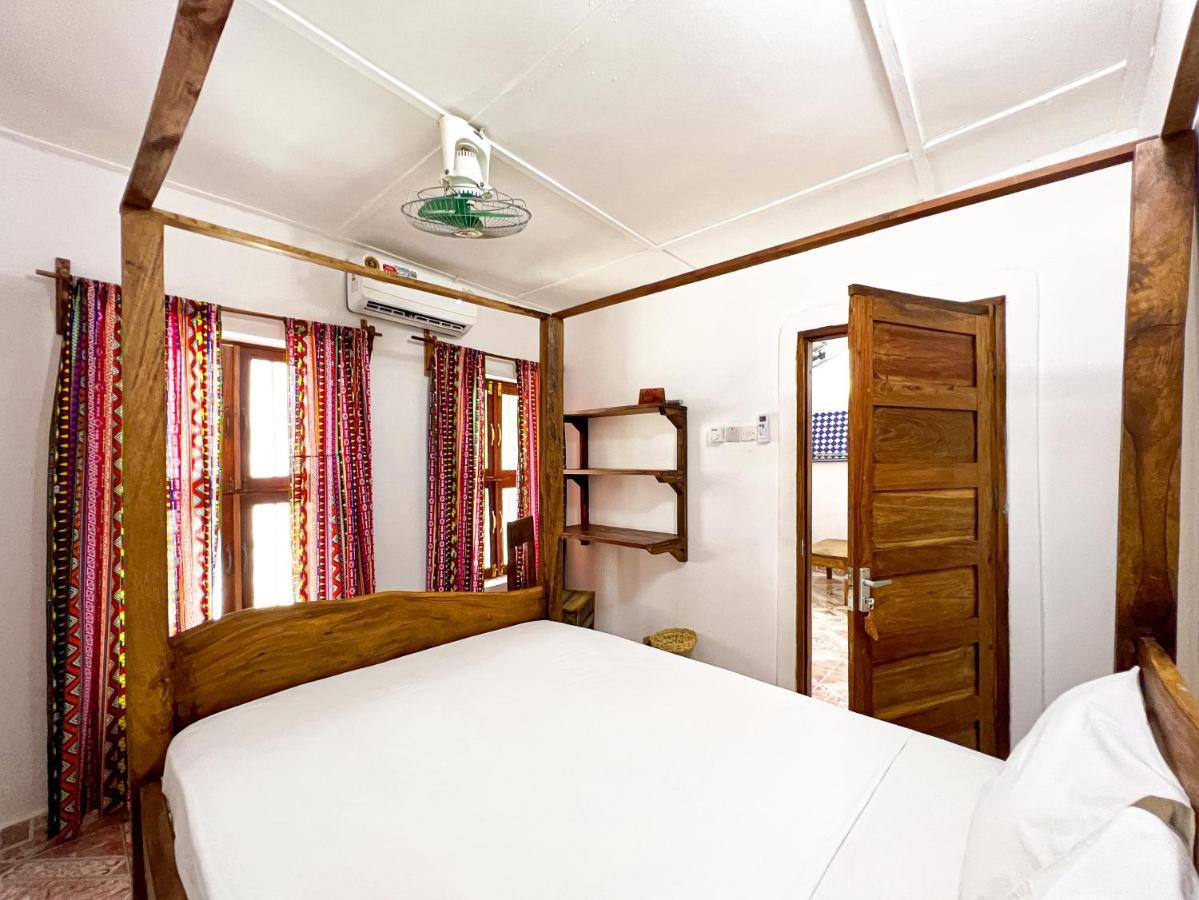 Shoki Shoki Guest House Zanzibar Exterior foto
