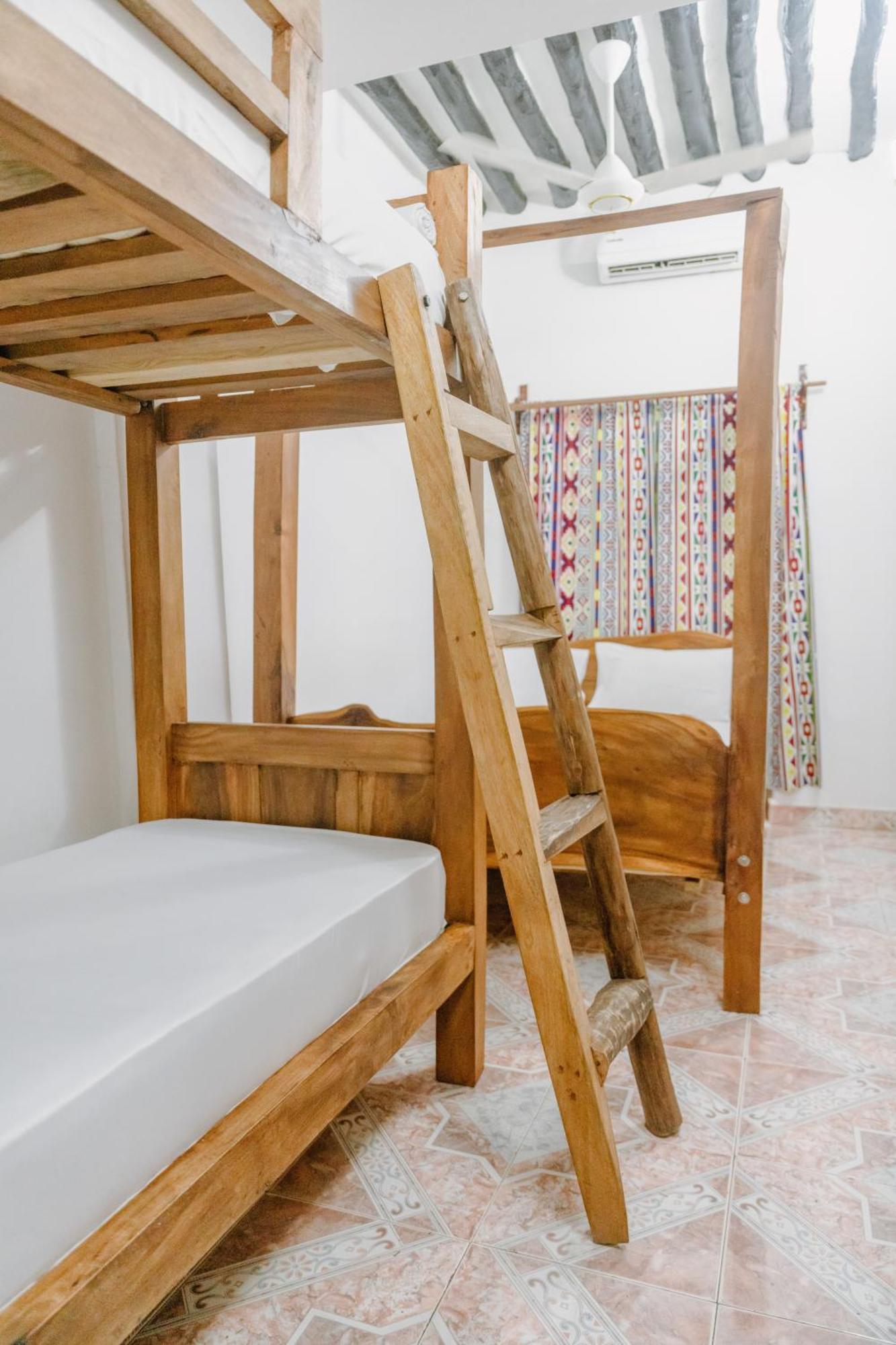 Shoki Shoki Guest House Zanzibar Exterior foto